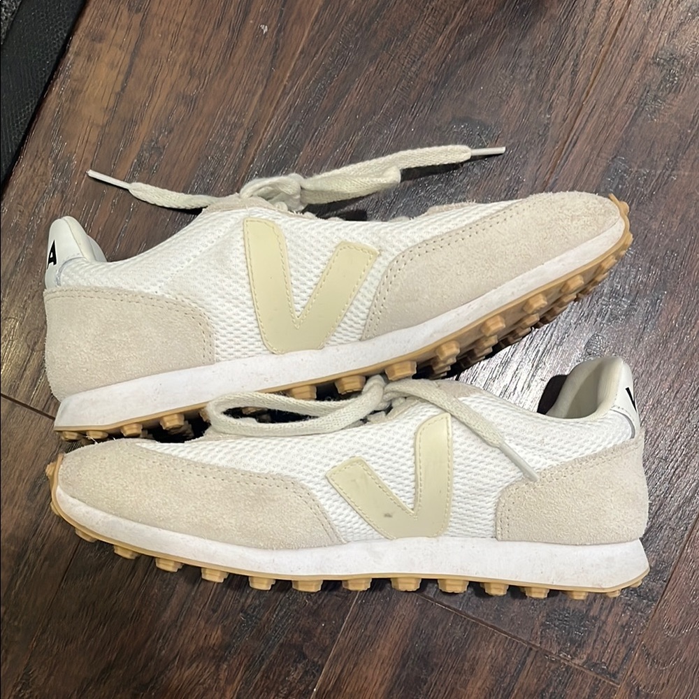 Veja White and Cream Sneakers